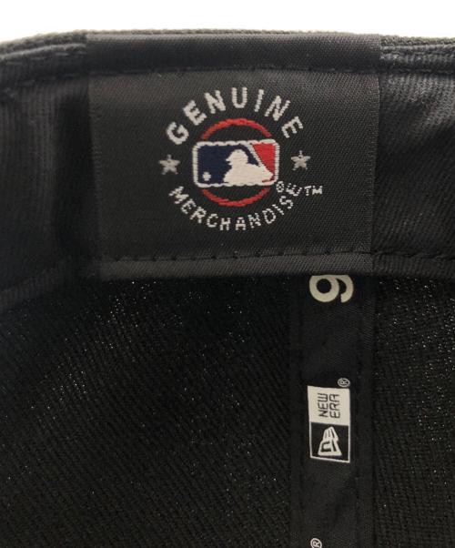 New Era（ニューエラ）New Era (ニューエラ) キャップ ブラック×ゴールドの古着・服飾アイテム