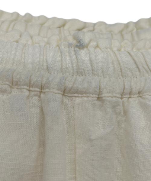 TSUHARU by samansa Mos2（ツハル バイ サマンサモスモス）TSUHARU by samansa Mos2 (ツハル バイ サマンサモスモス) くり抜きモチーフ刺繍パンツ オフホワイト サイズ:SIZE Free 未使用品の古着・服飾アイテム