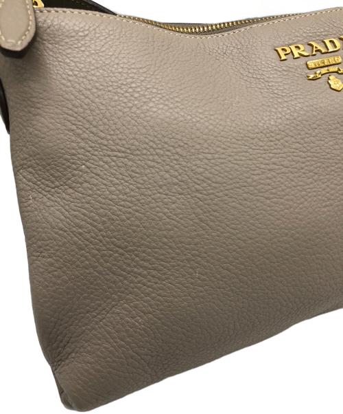 PRADA（プラダ）PRADA (プラダ) ショルダーバッグ ベージュの古着・服飾アイテム