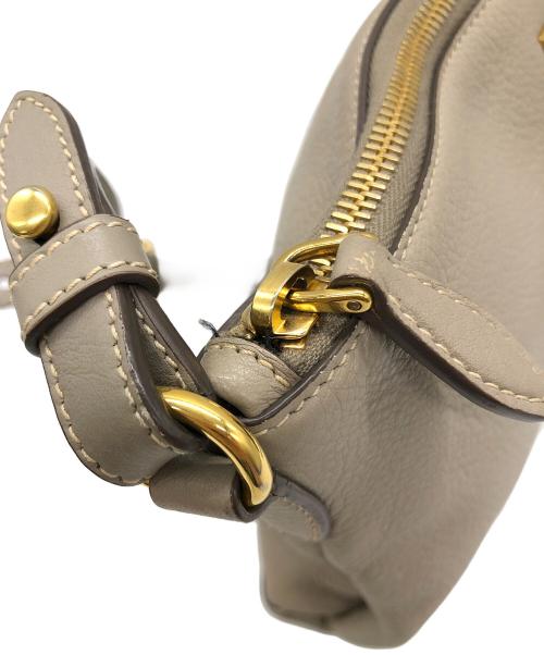 PRADA（プラダ）PRADA (プラダ) ショルダーバッグ ベージュの古着・服飾アイテム