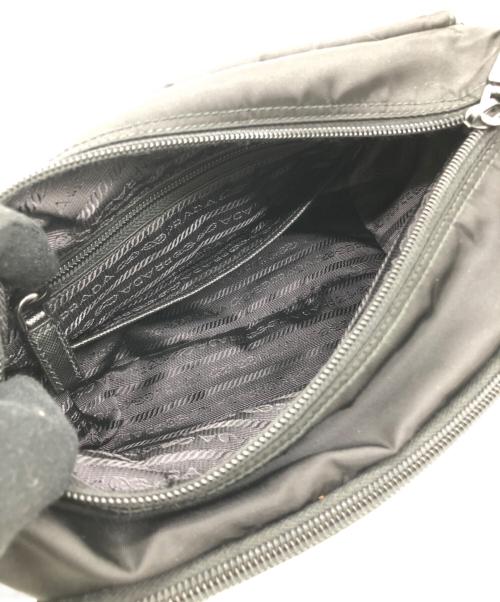 PRADA（プラダ）PRADA (プラダ) ナイロンショルダーバッグ ブラックの古着・服飾アイテム