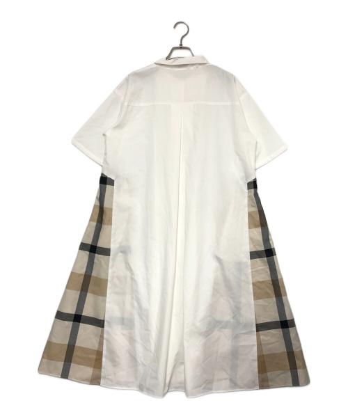 CRESTBRIDGE（クレストブリッジ）CRESTBRIDGE (クレストブリッジ) 半袖ワンピース ホワイト×ベージュ サイズ:Mの古着・服飾アイテム