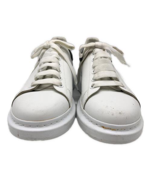 ALEXANDER McQUEEN（アレキサンダーマックイーン）ALEXANDER McQUEEN (アレキサンダーマックイーン) ローカットスニーカー ホワイト×ブラック サイズ:41 1/2の古着・服飾アイテム