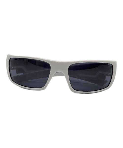 OAKLEY（オークリー）OAKLEY (オークリー) サングラス ホワイトの古着・服飾アイテム