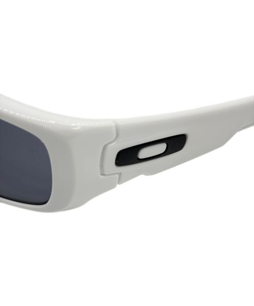 OAKLEY（オークリー）OAKLEY (オークリー) サングラス ホワイトの古着・服飾アイテム