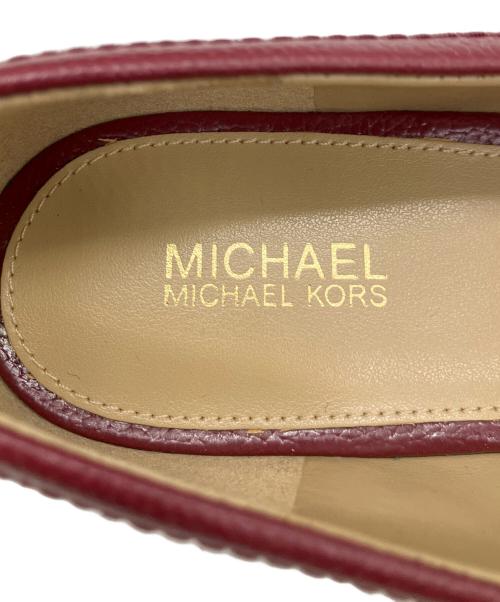 MICHAEL KORS（マイケル・コース）MICHAEL KORS (マイケル・コース) ローファー レッド×ゴールド サイズ:SIZE 6.5の古着・服飾アイテム