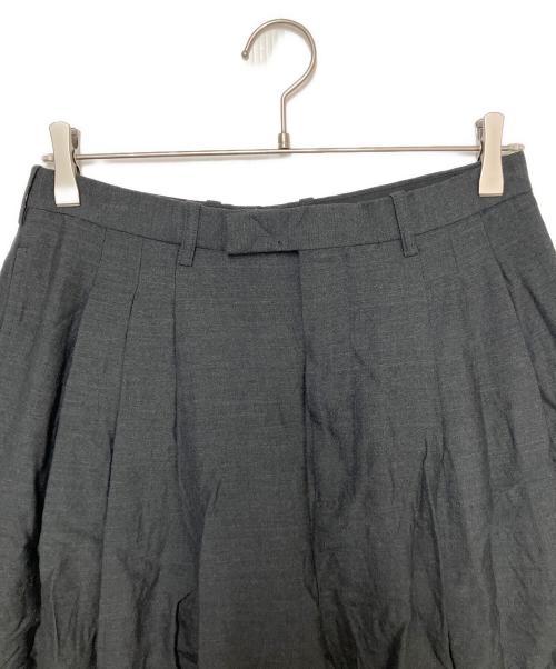 LAD MUSICIAN（ラッドミュージシャン）LAD MUSICIAN (ラッドミュージシャン) 3TUCK WIDE SLACKS ダークグレー サイズ:SIZE 42の古着・服飾アイテム