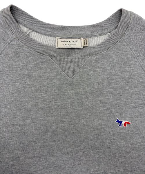 maison kitsune（メゾンキツネ）MAISON KITSUNE (メゾンキツネ) スウェット グレー サイズ:SIZE Sの古着・服飾アイテム