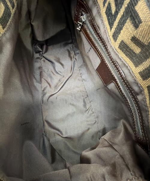 FENDI（フェンディ）FENDI (フェンディ) ショルダーバッグ ブラウンの古着・服飾アイテム