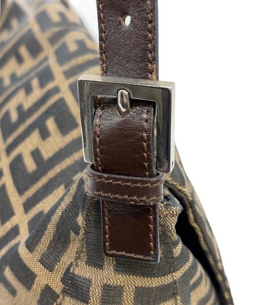 FENDI（フェンディ）FENDI (フェンディ) ショルダーバッグ ブラウンの古着・服飾アイテム