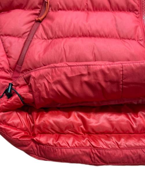 ARC'TERYX（アークテリクス）ARC'TERYX (アークテリクス) ダウンジャケット レッド サイズ:SIZE Sの古着・服飾アイテム