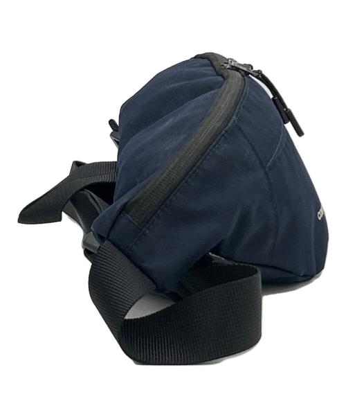 COMME des GARCONS（コムデギャルソン）COMME des GARCONS (コムデギャルソン) ボディバッグ ネイビーの古着・服飾アイテム