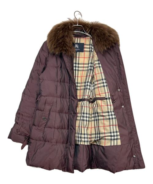BURBERRY LONDON（バーバリーロンドン）BURBERRY LONDON (バーバリーロンドン) ラクーンファー付きダウンコート パープル サイズ:SIZE 40（M）の古着・服飾アイテム