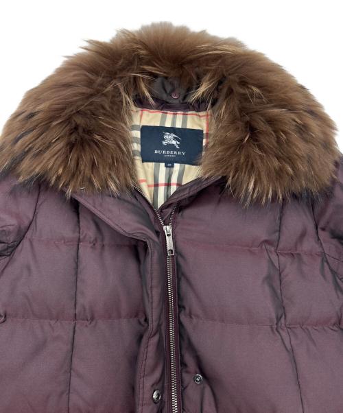 BURBERRY LONDON（バーバリーロンドン）BURBERRY LONDON (バーバリーロンドン) ラクーンファー付きダウンコート パープル サイズ:SIZE 40（M）の古着・服飾アイテム
