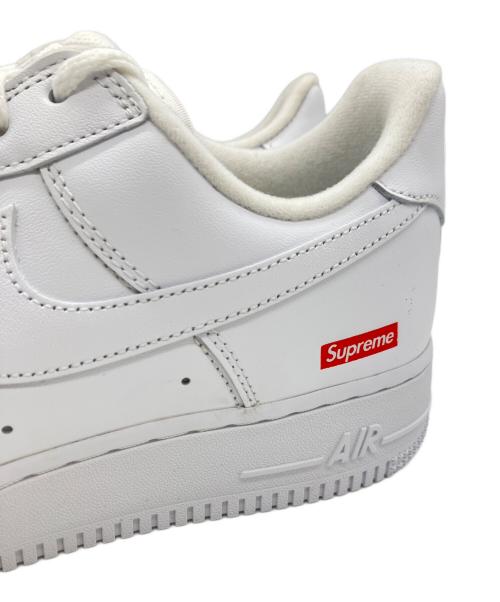 NIKE（ナイキ）NIKE (ナイキ) SUPREME (シュプリーム) スニーカー ホワイト サイズ:26.5cm 未使用品の古着・服飾アイテム