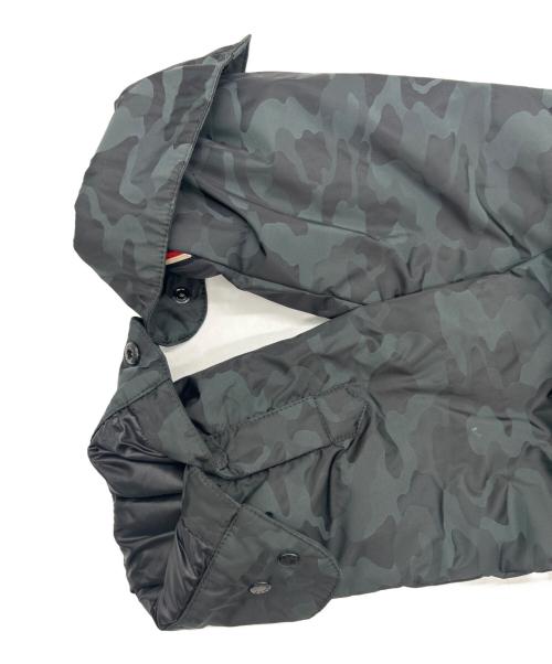 MONCLER GRENOBLE（モンクレール グルノーブル）MONCLER GRENOBLE (モンクレール グルノーブル) ダウンジャケット ブラック×グリーン サイズ:SIZE 0（S）の古着・服飾アイテム