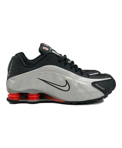 NIKE（ナイキ）NIKE (ナイキ) SHOX R4 METALLIC SILVER シルバー×ブラック サイズ:SIZE 28cmの古着・服飾アイテム