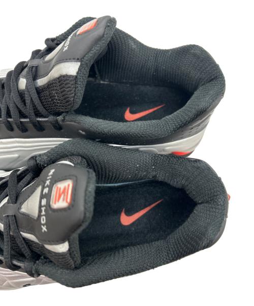 NIKE（ナイキ）NIKE (ナイキ) SHOX R4 METALLIC SILVER シルバー×ブラック サイズ:SIZE 28cmの古着・服飾アイテム