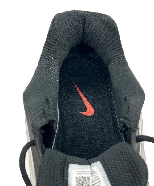 NIKE（ナイキ）NIKE (ナイキ) SHOX R4 METALLIC SILVER シルバー×ブラック サイズ:SIZE 28cmの古着・服飾アイテム