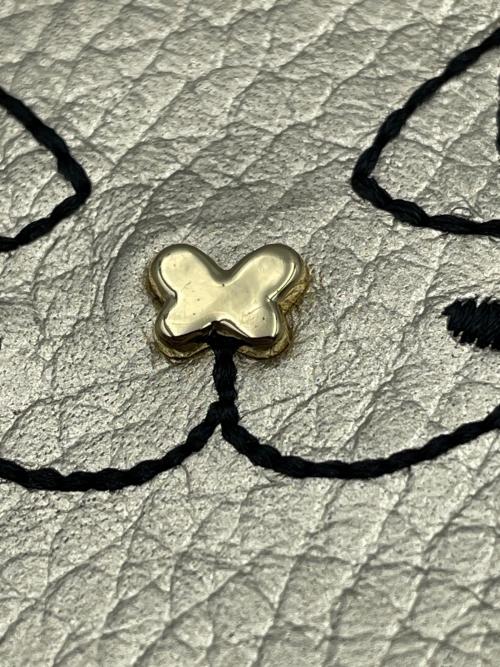 ANNA SUI（アナスイ）ANNA SUI (アナスイ) 長財布 メタリックゴールドの古着・服飾アイテム