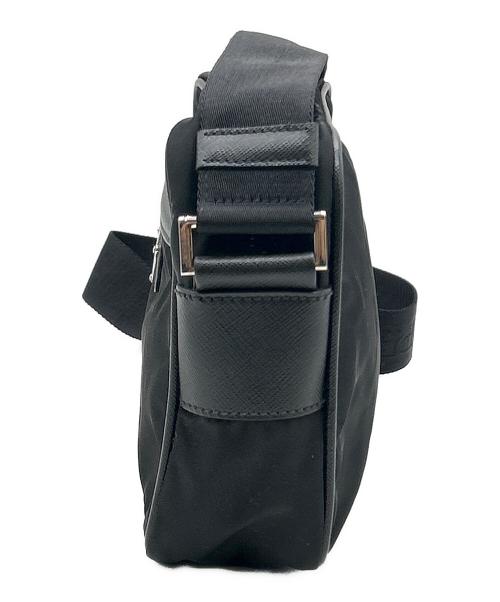 PRADA（プラダ）PRADA (プラダ) ナイロンショルダーバッグ ブラックの古着・服飾アイテム