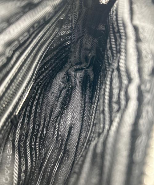 PRADA（プラダ）PRADA (プラダ) ナイロンショルダーバッグ ブラックの古着・服飾アイテム