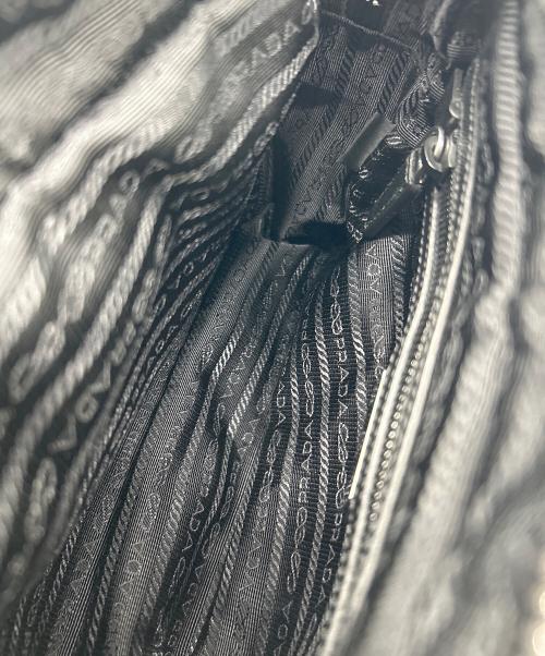 PRADA（プラダ）PRADA (プラダ) ナイロンショルダーバッグ ブラックの古着・服飾アイテム