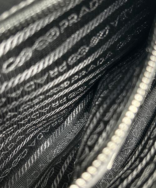 PRADA（プラダ）PRADA (プラダ) ナイロンショルダーバッグ ブラックの古着・服飾アイテム