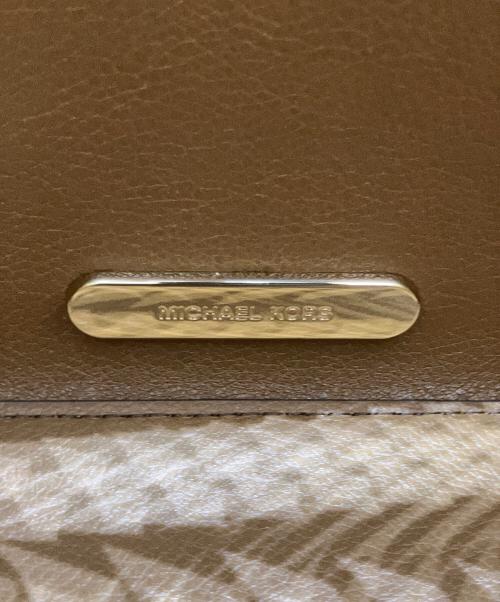 MICHAEL KORS（マイケル・コース）MICHAEL KORS (マイケル・コース) ショルダーバッグ ブラウン×ホワイトの古着・服飾アイテム