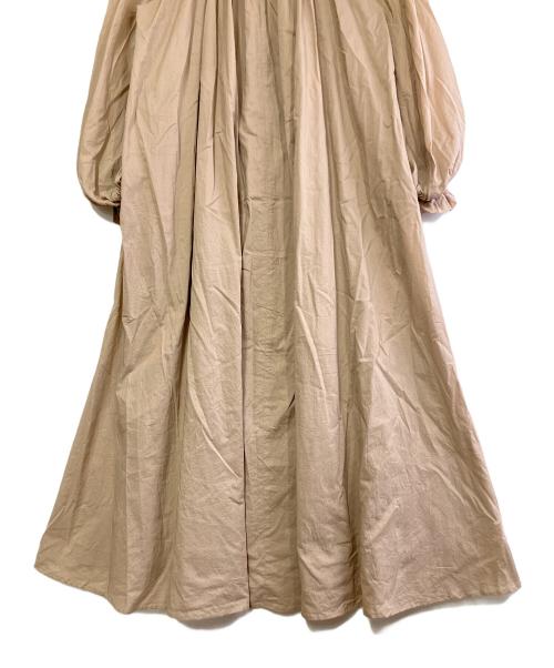 MARIHA（マリハ）MARIHA (マリハ) 長袖ワンピース ベージュ サイズ:Sの古着・服飾アイテム