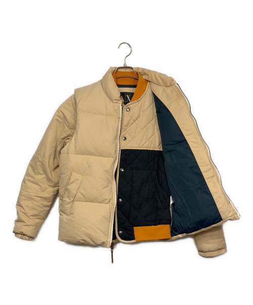 ARMANI EXCHANGE（アルマーニ エクスチェンジ）ARMANI EXCHANGE (アルマーニ エクスチェンジ) セパレートダウンジャケット ベージュ×グリーン サイズ:SIZE XSの古着・服飾アイテム