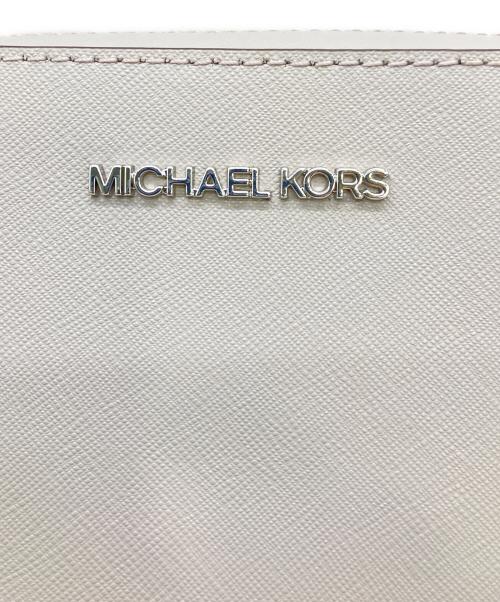 MICHAEL KORS（マイケル・コース）MICHAEL KORS (マイケル・コース) ショルダーバッグ グレー 未使用品の古着・服飾アイテム