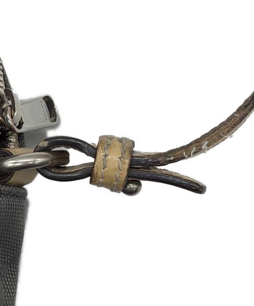 GUCCI（グッチ）GUCCI (グッチ) ショルダーバッグ グレー×ベージュの古着・服飾アイテム