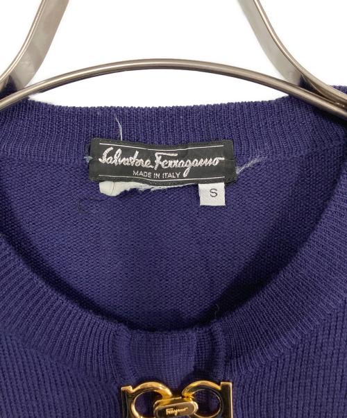 Salvatore Ferragamo（サルヴァトーレ フェラガモ）Salvatore Ferragamo (サルヴァトーレ フェラガモ) 厚手ニット ネイビー サイズ:Sの古着・服飾アイテム