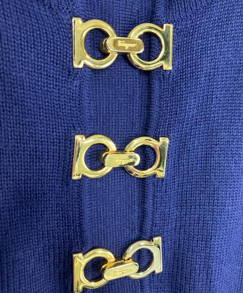 Salvatore Ferragamo（サルヴァトーレ フェラガモ）Salvatore Ferragamo (サルヴァトーレ フェラガモ) 厚手ニット ネイビー サイズ:Sの古着・服飾アイテム