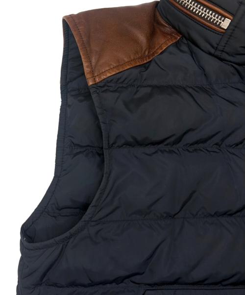 PRADA（プラダ）PRADA (プラダ) ダウンベスト ブラウン×ネイビー サイズ:SIZE 44(M)の古着・服飾アイテム