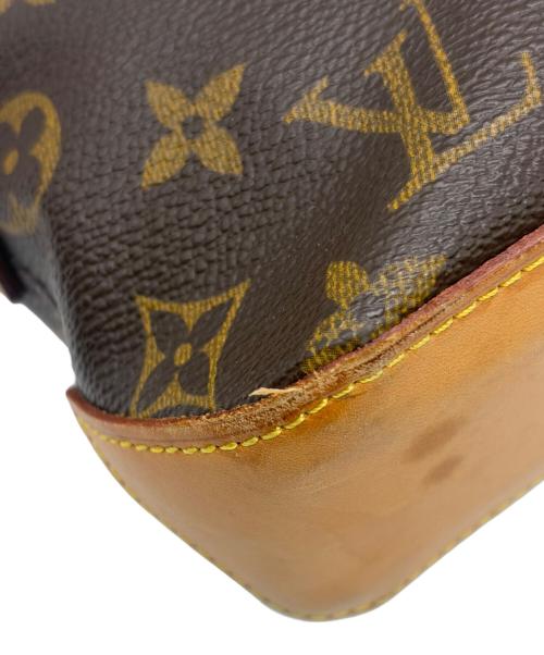 LOUIS VUITTON（ルイ ヴィトン）LOUIS VUITTON (ルイ ヴィトン) ショルダーポーチ ブラウンの古着・服飾アイテム