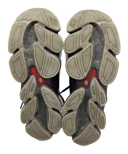 NEW BALANCE（ニューバランス）NEW BALANCE (ニューバランス) ローカットスニーカー ブラック×レッド サイズ:29cmの古着・服飾アイテム