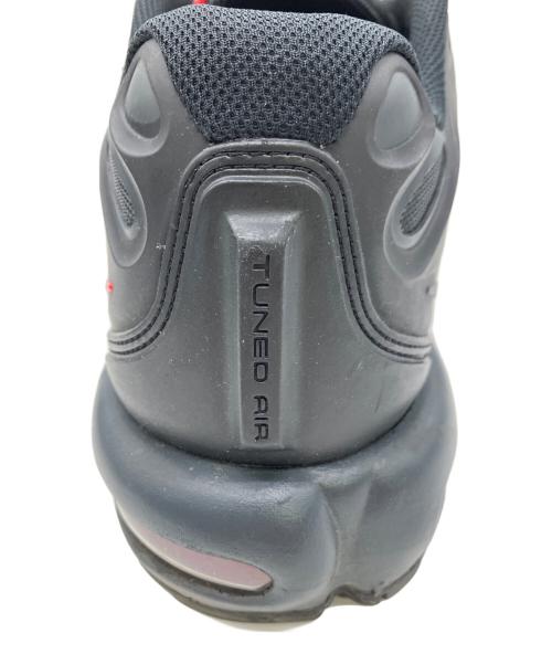 NIKE（ナイキ）NIKE (ナイキ) スニーカー ブラック×レッド サイズ:29.5cmの古着・服飾アイテム