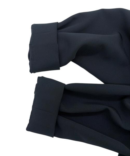 TO BE CHIC（トゥービーシック）TO BE CHIC (トゥービーシック) デュアルストレッチバックレース ブラウス ネイビー サイズ:SIZE 40（M)の古着・服飾アイテム