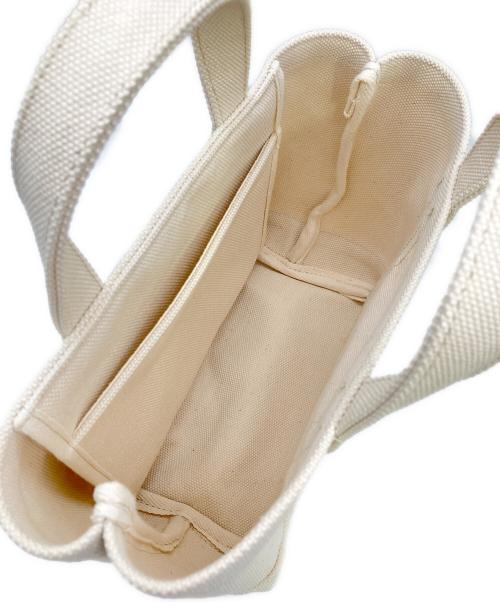 PESS（ペス）PESS (ペス) トートバッグ アイボリーの古着・服飾アイテム