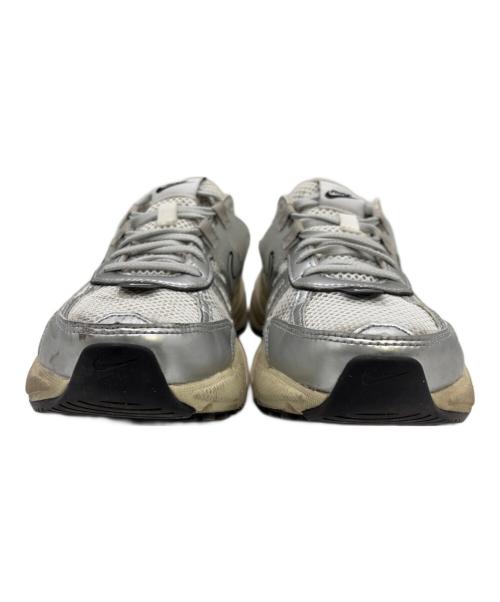 NIKE（ナイキ）NIKE (ナイキ) スニーカー シルバー サイズ:SIZE 25cmの古着・服飾アイテム