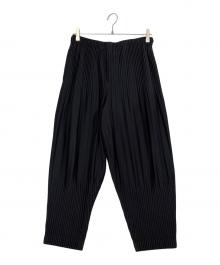 HOMME PLISSE ISSEY MIYAKE（オム プリッセ イッセイ ミヤケ）の古着「プリーツパンツ」｜ネイビー