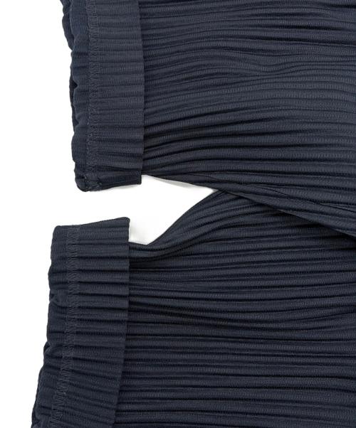 HOMME PLISSE ISSEY MIYAKE（オム プリッセ イッセイ ミヤケ）HOMME PLISSE ISSEY MIYAKE (オム プリッセ イッセイ ミヤケ) プリーツパンツ ネイビー サイズ:SIZE 1の古着・服飾アイテム