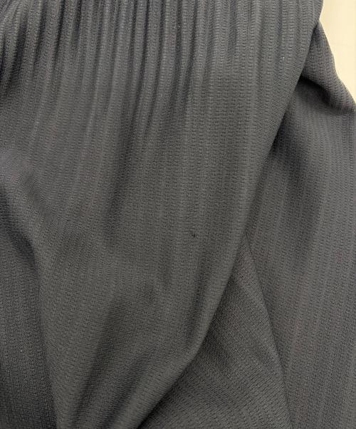 HOMME PLISSE ISSEY MIYAKE（オム プリッセ イッセイ ミヤケ）HOMME PLISSE ISSEY MIYAKE (オム プリッセ イッセイ ミヤケ) プリーツパンツ ネイビー サイズ:SIZE 1の古着・服飾アイテム