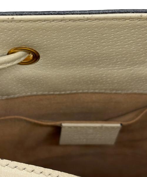 GUCCI（グッチ）GUCCI (グッチ) スモールバケットバッグ ホワイトの古着・服飾アイテム