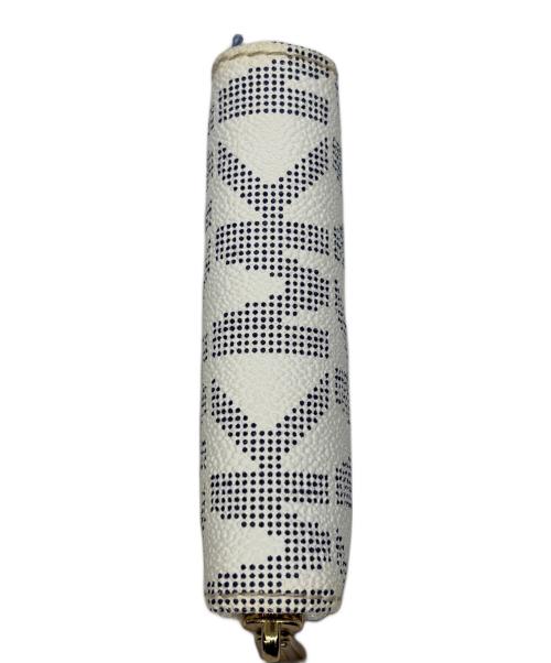 MICHAEL KORS（マイケル・コース）MICHAEL KORS (マイケル・コース) ラウンドファスナー財布 ホワイトの古着・服飾アイテム