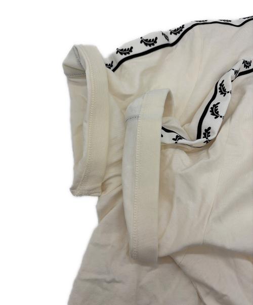 FRED PERRY（フレッドペリー）FRED PERRY (フレッドペリー) 半袖Tシャツ アイボリー サイズ:SIZE Mの古着・服飾アイテム