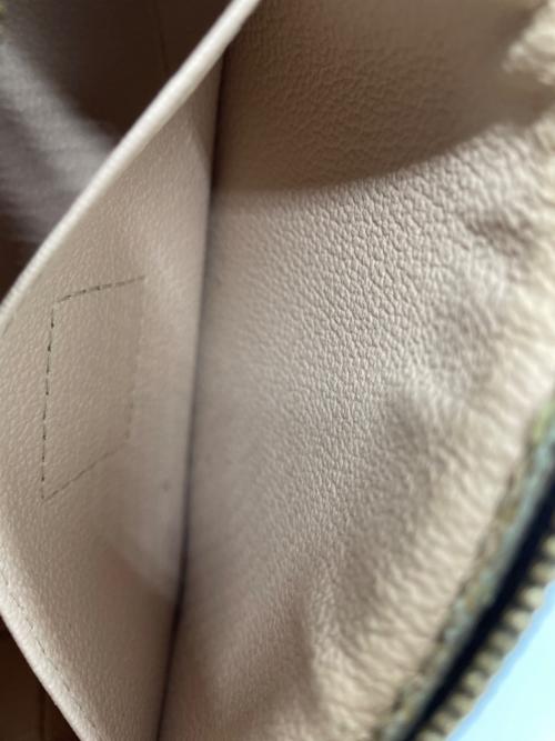 LOUIS VUITTON（ルイ ヴィトン）LOUIS VUITTON (ルイ ヴィトン) ポシェット コスメティック PMの古着・服飾アイテム
