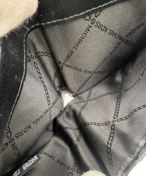 MICHAEL KORS（マイケル・コース）MICHAEL KORS (マイケル・コース) 3つ折り財布 ブラック×シルバーの古着・服飾アイテム